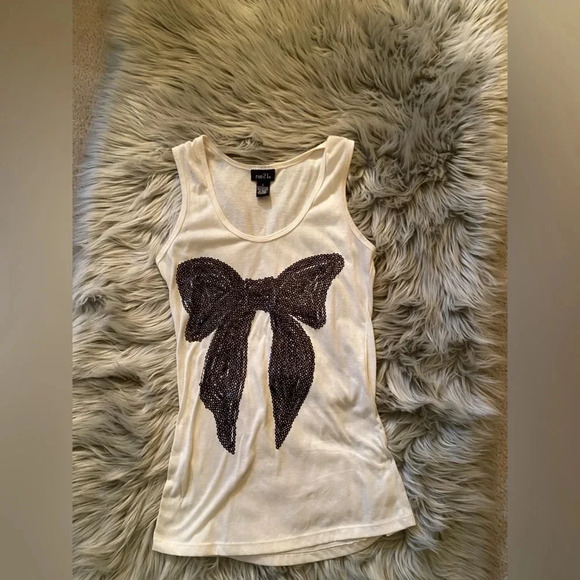Rue21 Tops - Rue21 sequin bow tank top NWOT